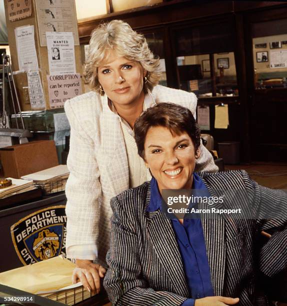 3 067 Tyne Daly Photos High Res Pictures Getty Images 3 067 Tyne Daly Photos High Res Pictures Getty Images