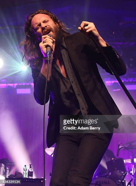 Father John Misty performs during a concert at Astra Kulturhaus on May 25, 2016 in Berlin, Germany.