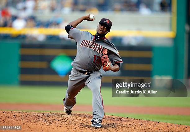 Rubby De La Rosa of the Arizona Diamondbacks pitches in the third inning during against the Pittsburgh Pirates the game at PNC Park on May 25, 2016...