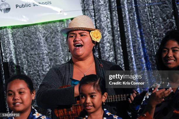 Singer Paula Fuga performs with students from "TURNAROUND ARTS: HAWAIÕI" which included Kalihi Kai Elementary, Honolulu; Kamaile Academy Public...