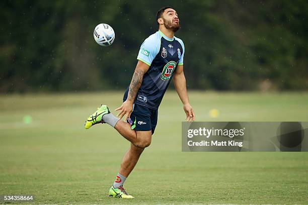 Dylan Walker of the Blues warms up during a New South Wales State of Origin training session on May 26, 2016 in Coffs Harbour, Australia.