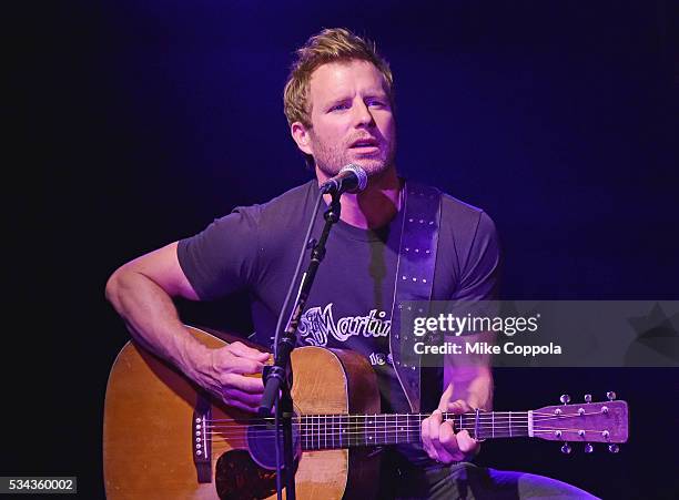 Dierks Bentley performs Last Call Ball: Songs From The Black Album at Highline Ballroom on May 25, 2016 in New York City.