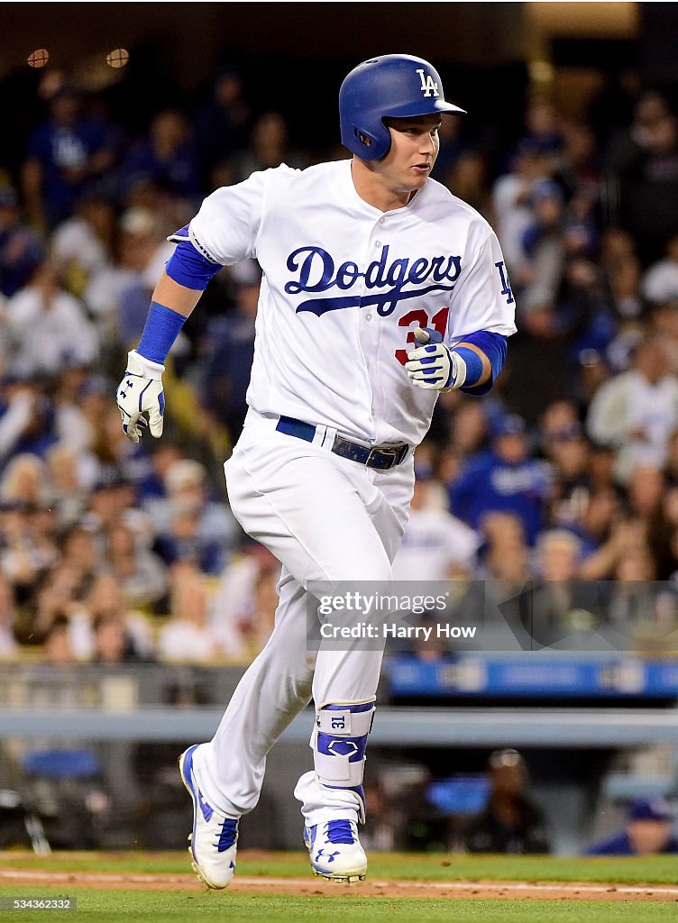 Cincinnati Reds v Los Angeles Dodgers