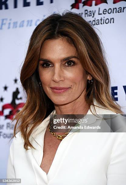 Model Cindy Crawford arrives at the 7th Annual Big Fighters, Big Cause Charity Boxing Night Benefiting The Sugar Ray Leonard Foundation at The Ray...