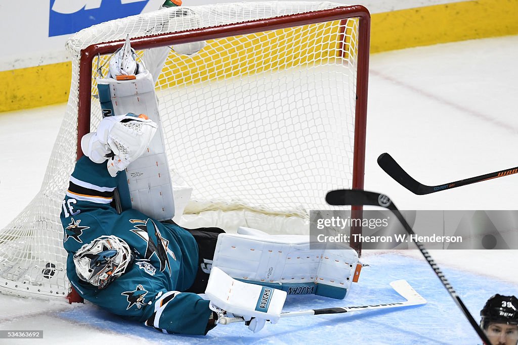 St Louis Blues v San Jose Sharks - Game Six