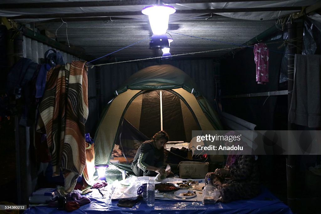 Refugees in Idomeni