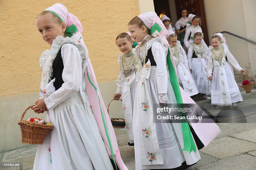 Sorbian Minority Celebrates Corpus Christi