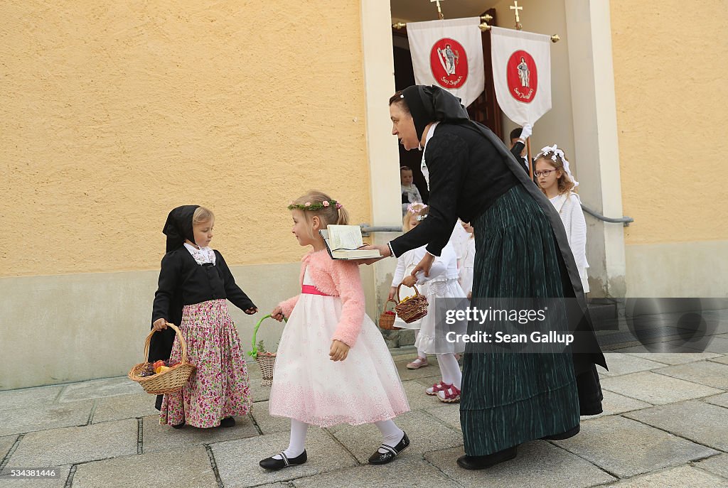 Sorbian Minority Celebrates Corpus Christi