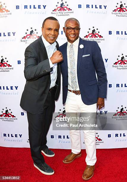 Pro Boxer Sugar Ray Leonard and Actor Tommy Davidson attend the 7th annual "Big Fighters, Big Cause Charity Boxing Night" benefiting the Sugar Ray...