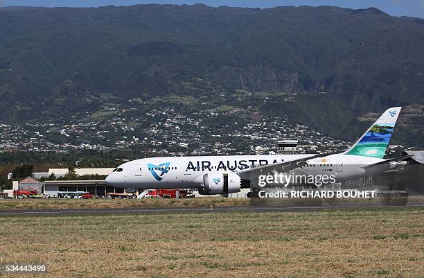 The first Boeing 787-8 of the two boings ordered by the Reunion's air-plane company Air Austral lands at the airport Roland-Garros of la Reunion, in...