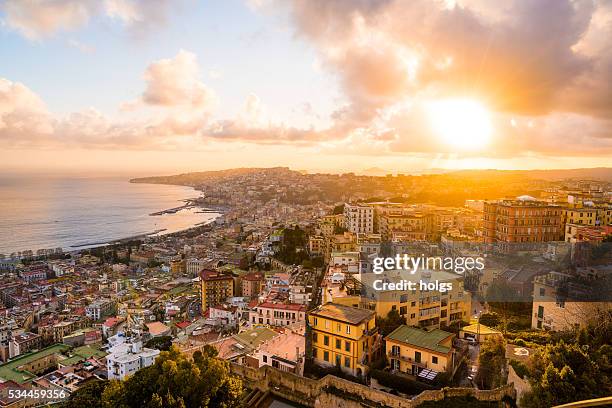 napoli, italia - naples italy foto e immagini stock