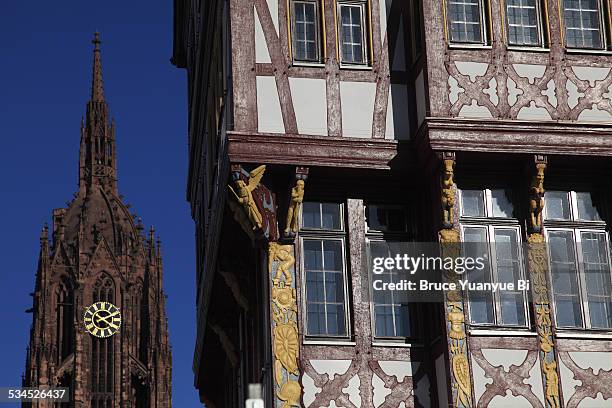 historic buildings with frankfurt cathedral - imperial cathedral of saint bartholomew stock pictures, royalty-free photos & images