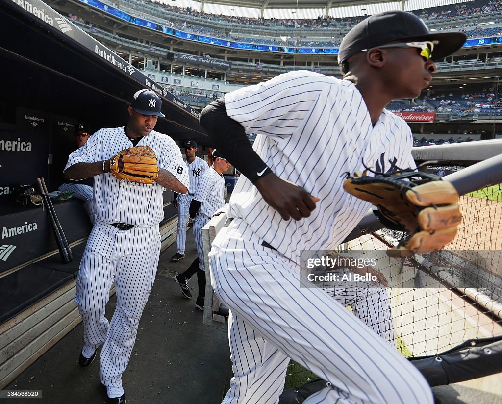 Toronto Blue Jays v New York Yankees