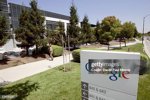 Google launches it's own version of instant messaging with Google Talk on August 24, 2005 in Mountain View, California. With Google talk users wil be...