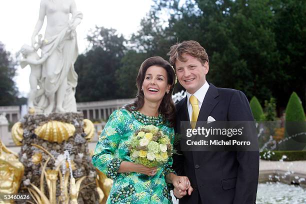 Dutch Prince Pieter Christiaan and Anita van Eijk pose after the civil wedding ceremony at The Loo Palace on August 25 2005 in Apeldoorn, The...