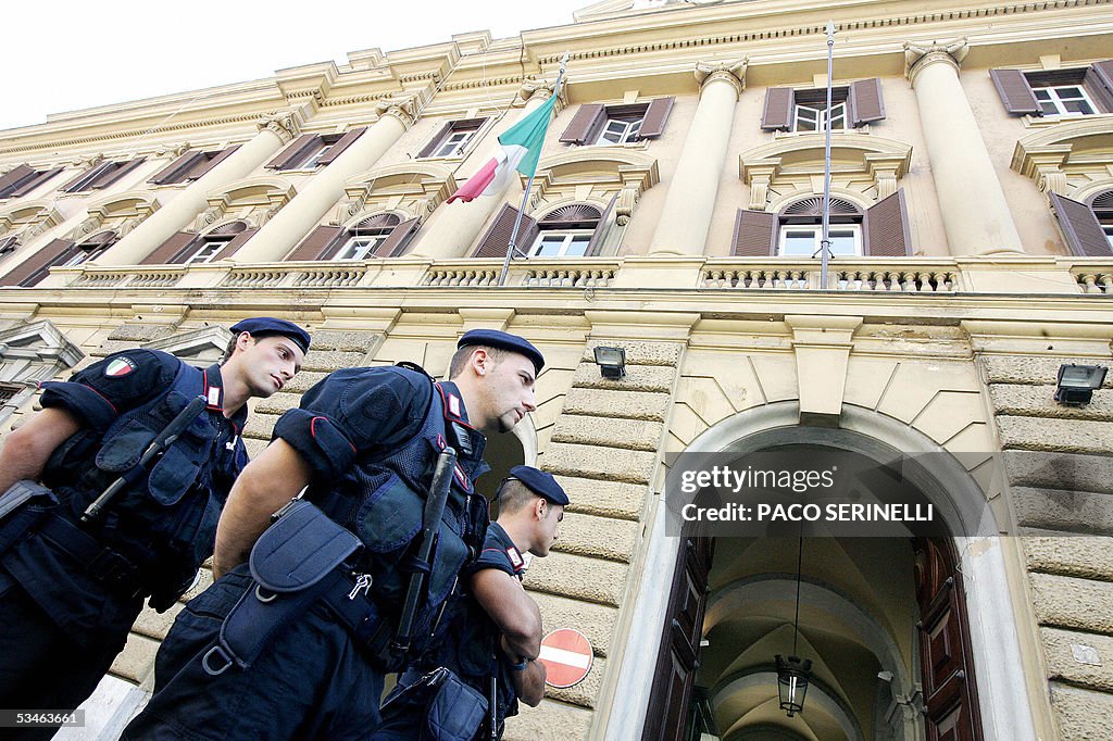 Carabinieri guard the Department of Fina