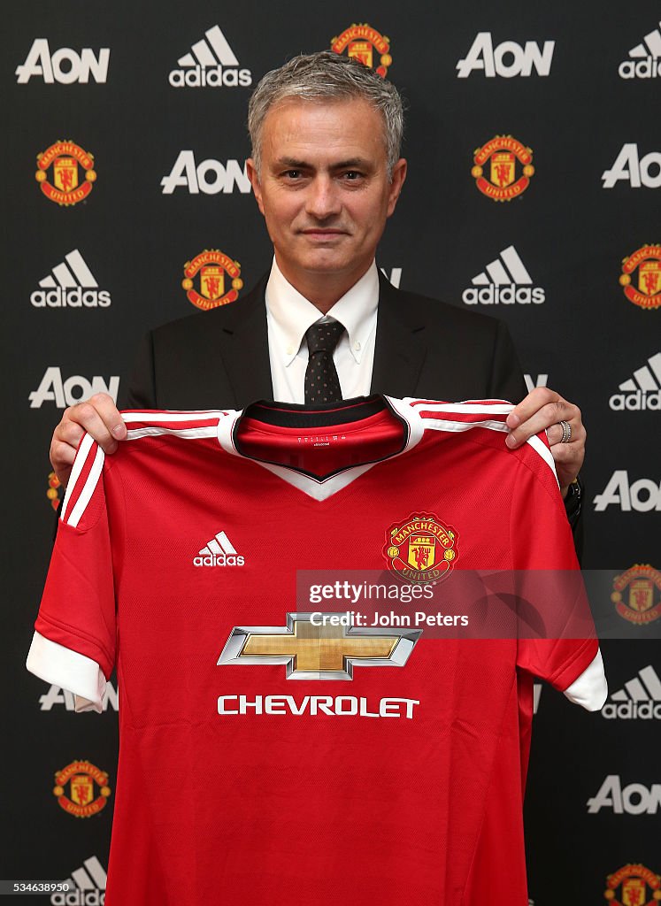 Manchester United Unveil Jose Mourinho as Their New Manager