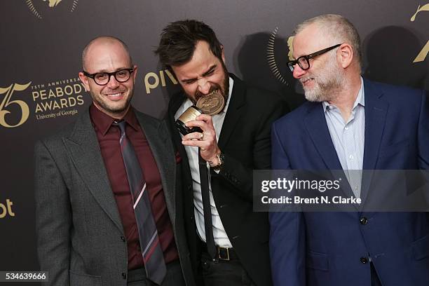 Official recipients for "The Leftovers", Co-creator/executive producer Damon Lindelof, actor Justin Theroux and co-creator/executive producer Tom...