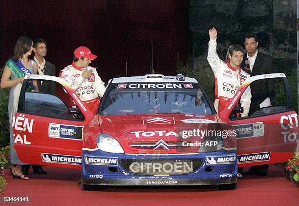 France's Sebastien Loeb and Daniel Elena driving a Citroen Xsara take the start during the first day of the World Rally Championship in Trier 26...