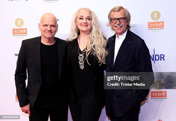 Hamburg, GERMANY Lars Danielsson, Caecilie Norby and Siggi Loch attend the Echo Jazz 2016 - Arrivals on May 26, 2016 in Hamburg, Germany.