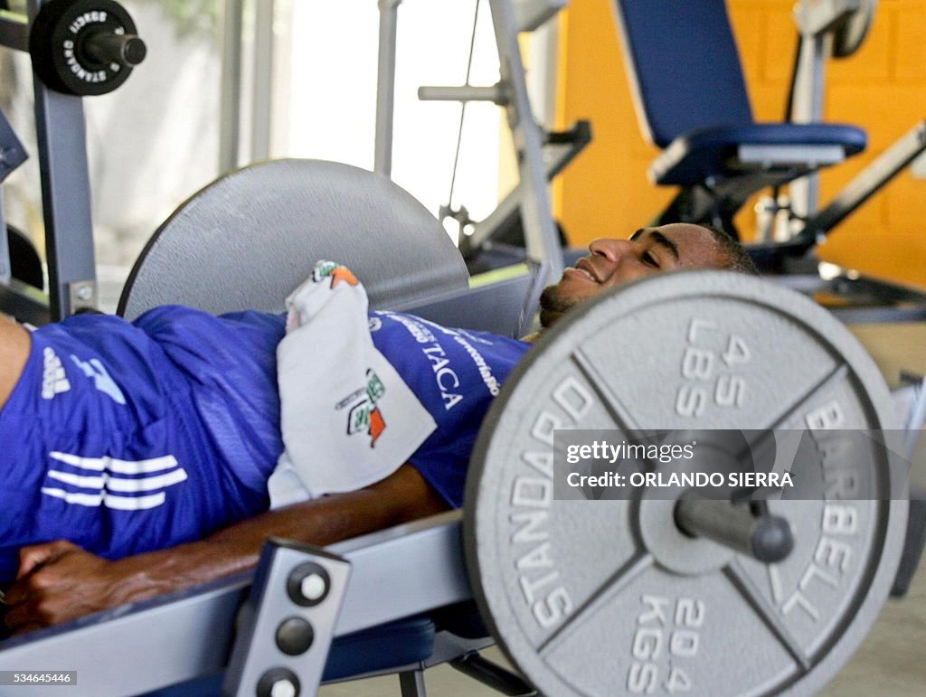 FBL-WC2006-GUATEMALA-ENTRENAMIENTOS