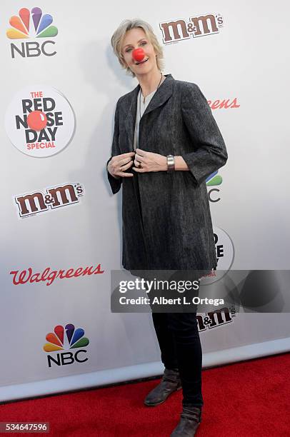 Actress Jane Lynch arrives for The Red Nose Day Special On NBC at Alfred Hitchcock Theater at Universal Studios on May 26, 2016 in Universal City,...