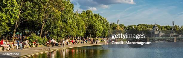 pest, varosliget (city park), the lake - lakeshore park stock pictures, royalty-free photos & images