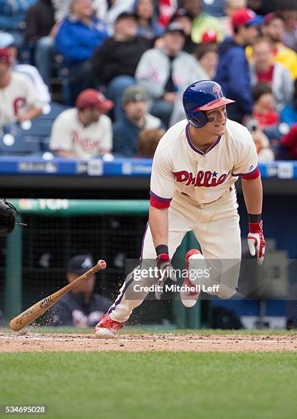 David Lough of the Philadelphia Phillies bats against the Atlanta Braves at Citizens Bank Park on May 21, 2016 in Philadelphia, Pennsylvania.