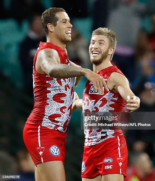 Lance Franklin and Kieren Jack of the Swans celebrate during the 2016 AFL Round 10 match between the Sydney Swans and the North Melbourne Kangaroos...