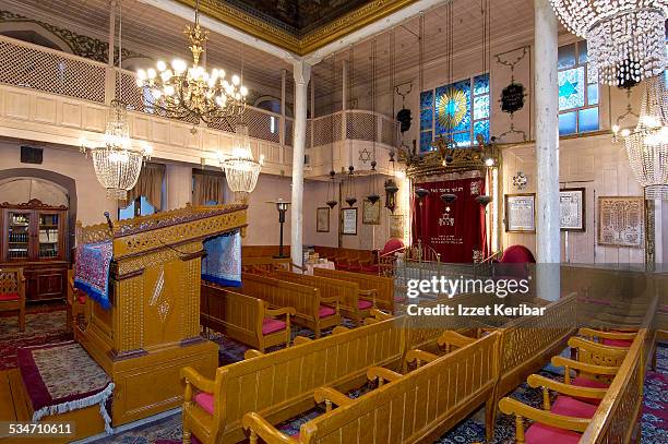 yanbol synagogue in istanbul, turkey - pulpit stock pictures, royalty-free photos & images