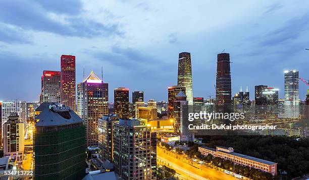 beijing cbd at night - dukai photo beijing stock-fotos und bilder