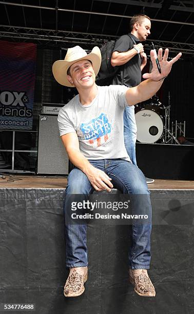 Dustin Lynch attends 'FOX & Friends' All American Concert Series outside of FOX Studios on May 27, 2016 in New York City.