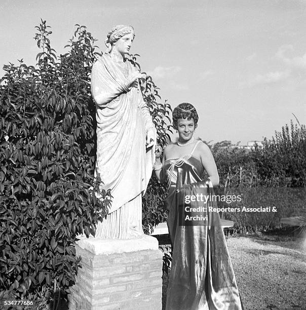 Greek-born Italian actress Yvonne Sanson playing Statilia Messalina on the set of the film Nerone e Messalina. 1953