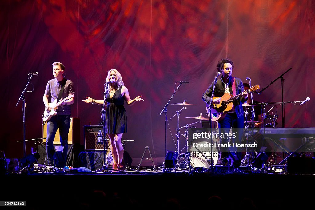 The Corrs Perform In Berlin