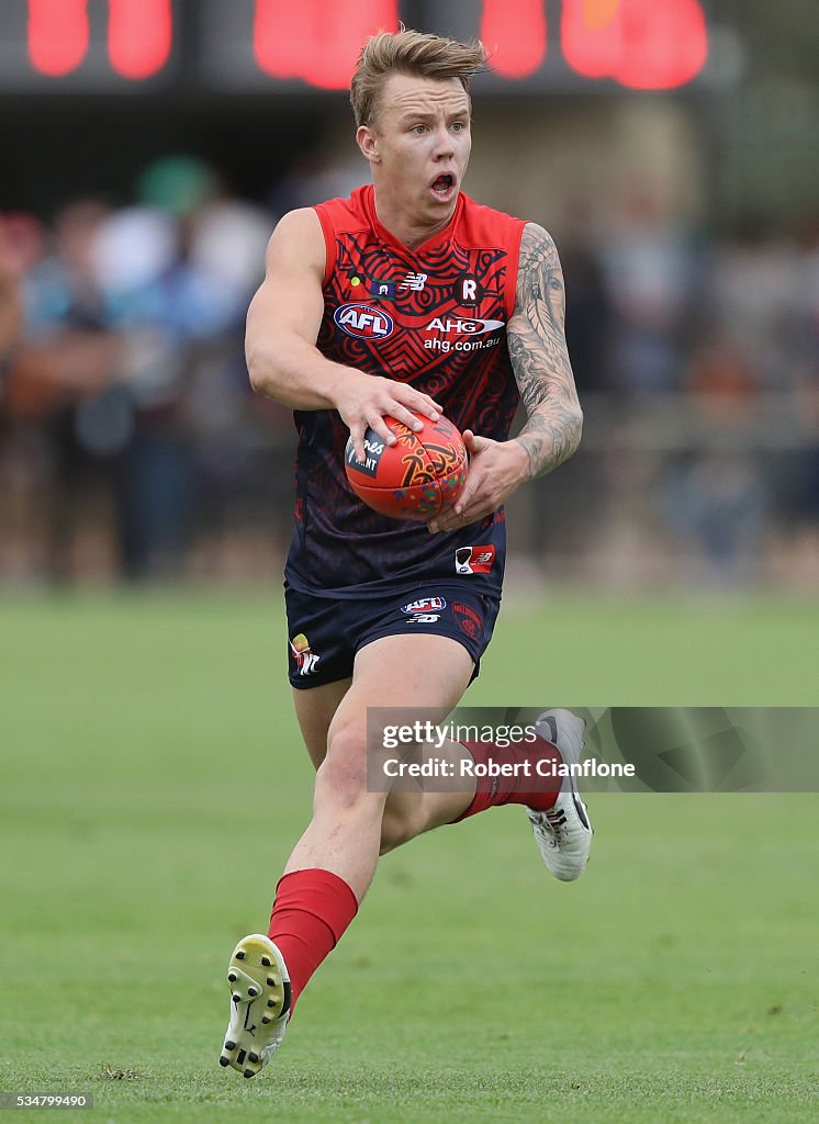 AFL Rd 10 - Melbourne v Port Adelaide