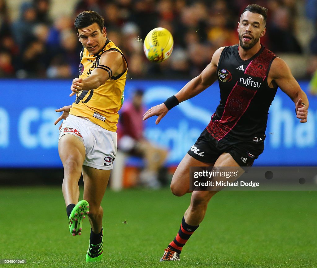 AFL Rd 10 - Essendon v Richmond