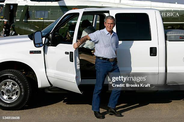 W. Bush Ranch 74 Us Bush Ranch Truck Stock Photos, High-Res Pictures, and Images ...