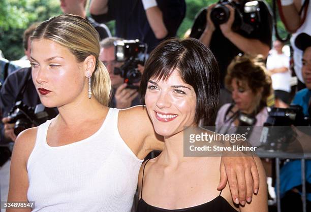 Ali Larter and Selma Blair at premiere of 'Legally Blonde,' New York, July 7, 2001.