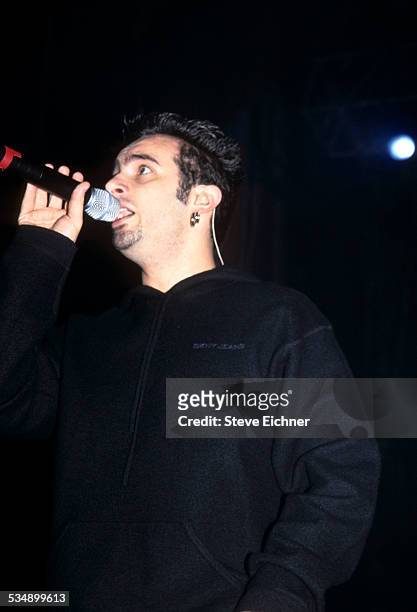 Chris Kirkpatrick of N'Sync performs at World Aids Day Benefit Beacon Theater, New York, December 1999.