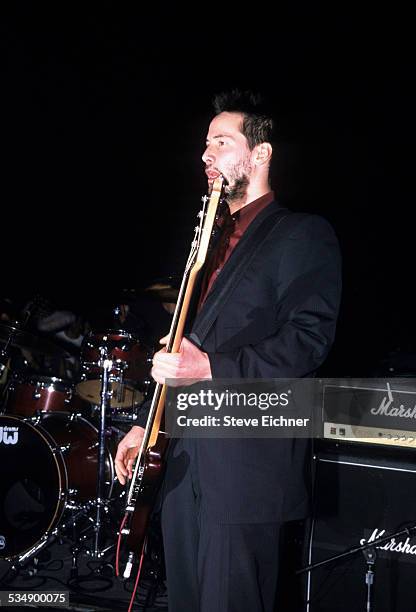 Keanu Reeves and Dogstar perform at Irving Plaza, New York, July 6, 2000.