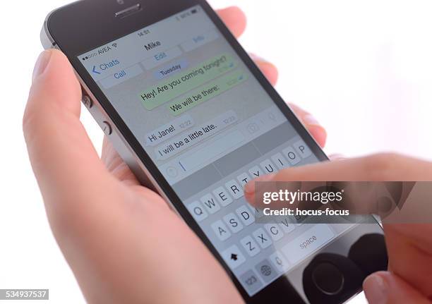 whatsapp - whatsapp stock pictures, royalty-free photos & images