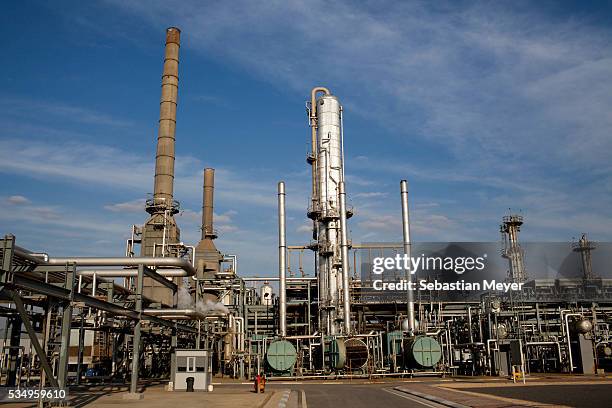 The Kar Refinery in Erbil, Iraq. An oil boom is underway in the autonomous northern region of Iraqi Kurdistan. Photo by Sebastian Meyer