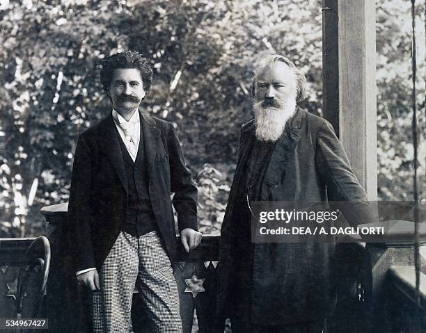 The German composer Johannes Brahms with the Austrian composer Johann Strauss . Vienna, Historisches Museum Der Stadt Wien