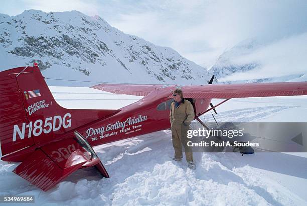 Scott Blue 398 Ice Pilots Stock Photos, High-Res Pictures, and Images - Getty Images