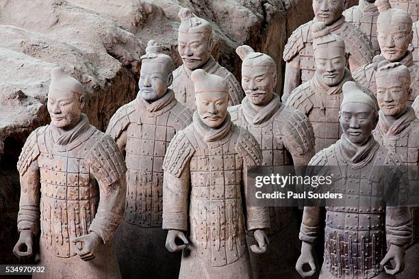 terracotta soldiers at qin shi huangdi tomb - mausoleum of the first qin emperor stock pictures, royalty-free photos & images