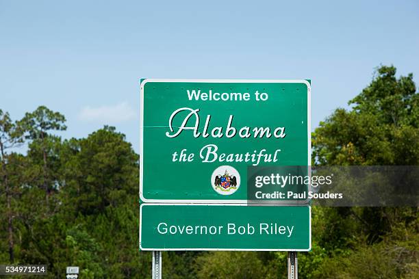 114 Welcome To Alabama Sign Stock Photos, High-Res Pictures, and Images ...