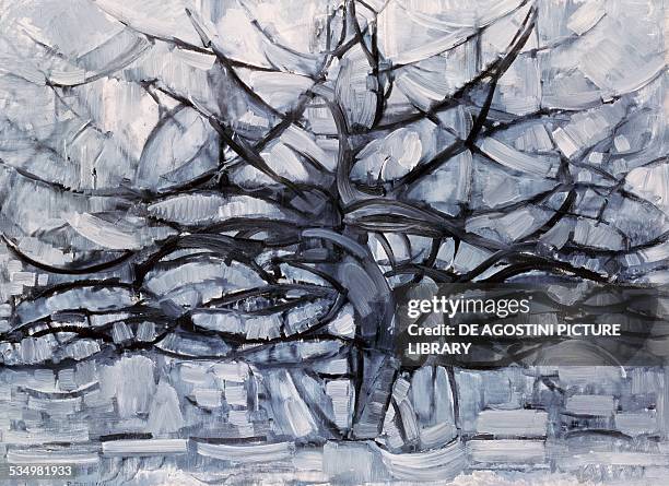 The grey tree by Piet Mondrian , oil on canvas, 78x107 cm. Netherlands, 20th century. The Hague, Gemeentemuseum Den Haags