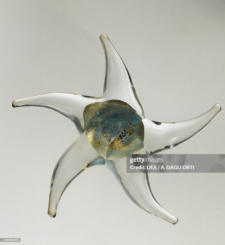 Glass starfish-shaped bonbonniere...