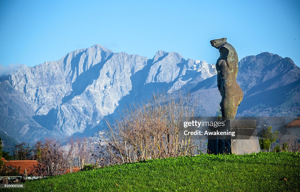 Italy - The making of marble statues in Tuscany