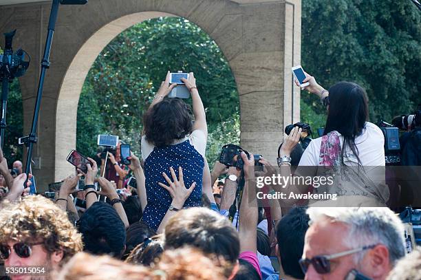 Fans attends Jonny Deep at the press opening of the 72 Venice Film Festival